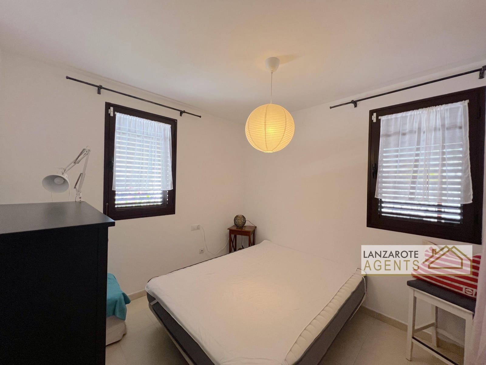 3 bedroom Villa for sale in Playa Blanca with garage - € 550,000 (Ref: 9795328)