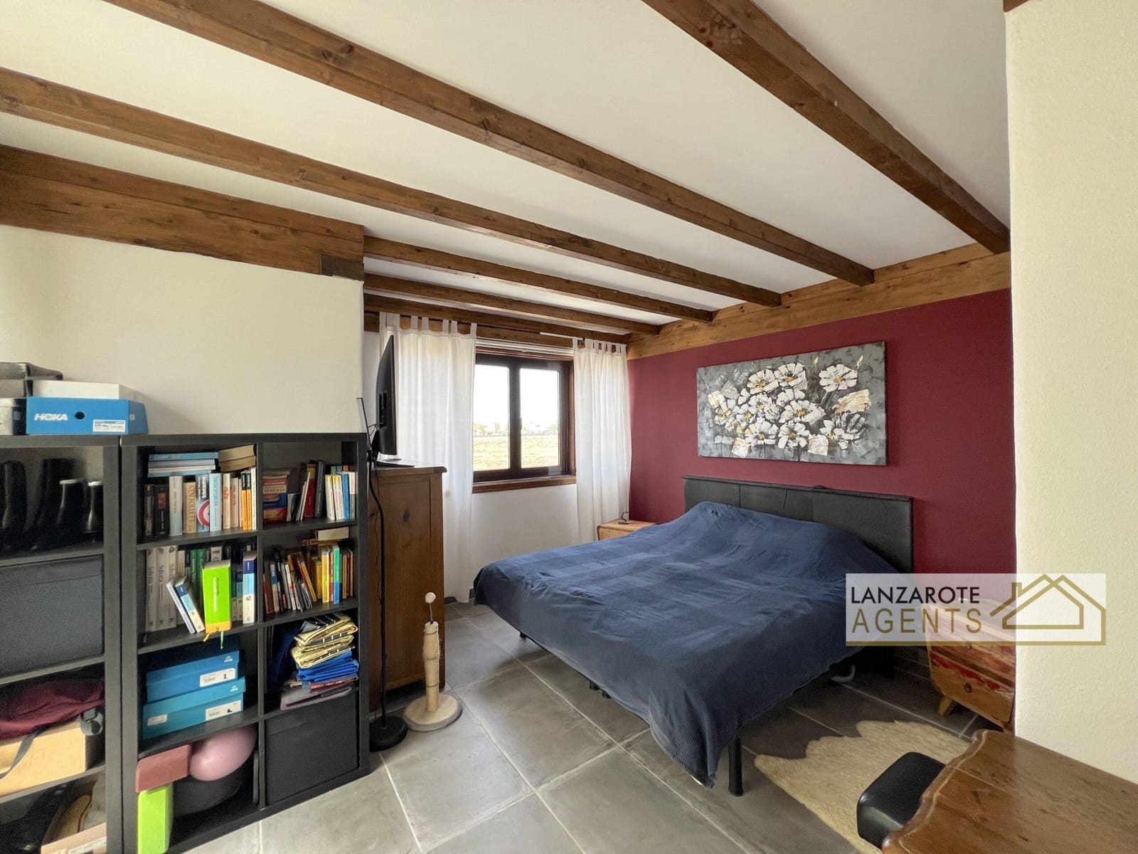 3 bedroom Villa for sale in Playa Blanca with garage - € 550,000 (Ref: 9795328)