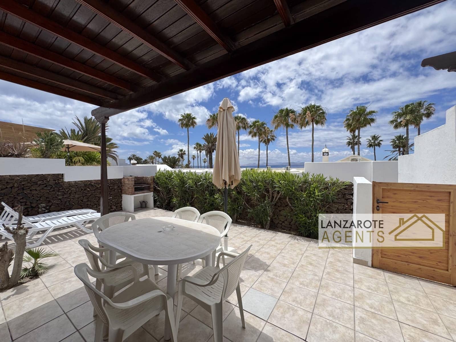 2 bedroom Bungalow for sale in Playa Blanca - € 395,000 (Ref: 9809414)