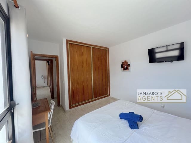 3 Zimmer Villa zu verkaufen in Playa Blanca, Yaiza mit Pool - 495.000 € (Ref: 9838273)