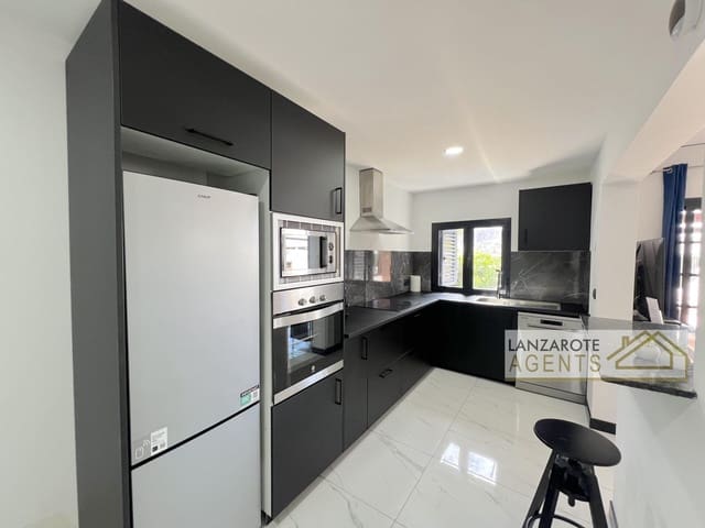 3 Zimmer Villa zu verkaufen in Playa Blanca, Yaiza mit Pool - 570.000 € (Ref: 9839843)