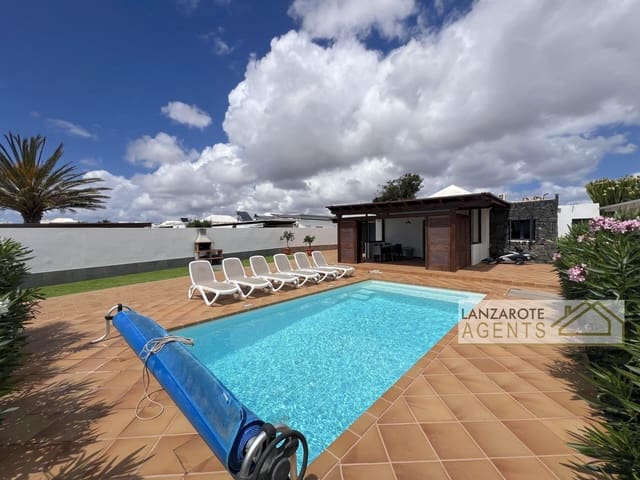 3 Zimmer Villa zu verkaufen in Playa Blanca, Yaiza mit Pool - 570.000 € (Ref: 9839843)