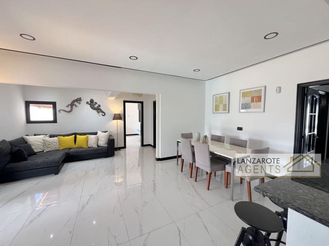 3 Zimmer Villa zu verkaufen in Playa Blanca, Yaiza mit Pool - 570.000 € (Ref: 9839843)