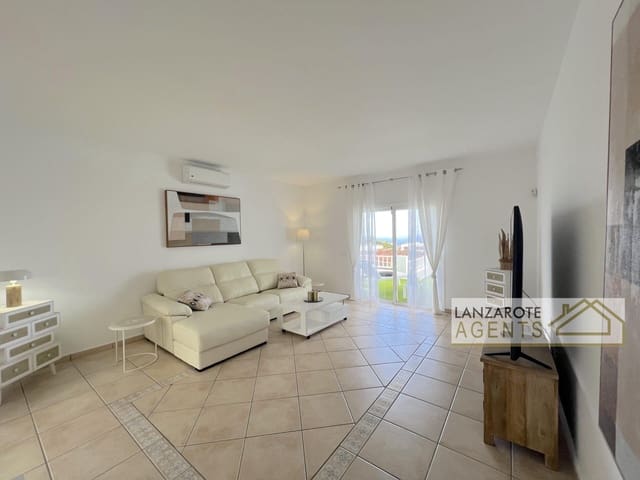 3 chambre Villa/Maison à vendre à Las Brenas, Yaiza avec piscine garage - 775 000 € (Ref: 9853038)