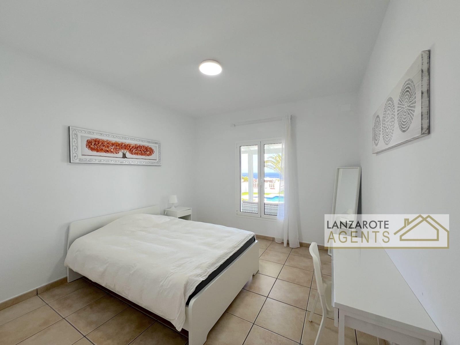 3 bedroom Villa for sale in Las Brenas with pool garage - € 775,000 (Ref: 9853038)