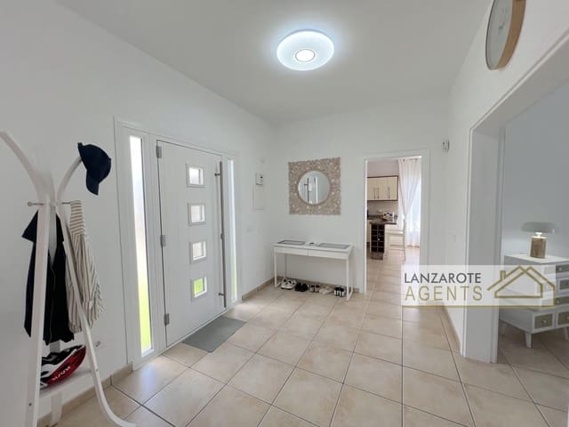 3 chambre Villa/Maison à vendre à Las Brenas, Yaiza avec piscine garage - 775 000 € (Ref: 9853038)