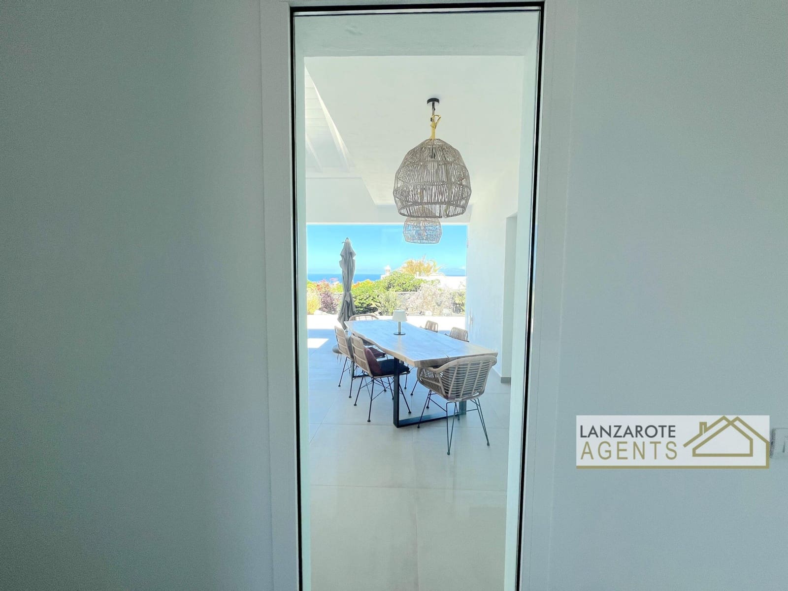 4 bedroom Villa for sale in Las Brenas - € 799,000 (Ref: 9928154)