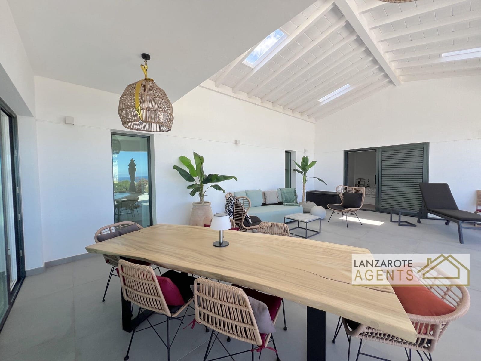 4 bedroom Villa for sale in Las Brenas - € 799,000 (Ref: 9928154)