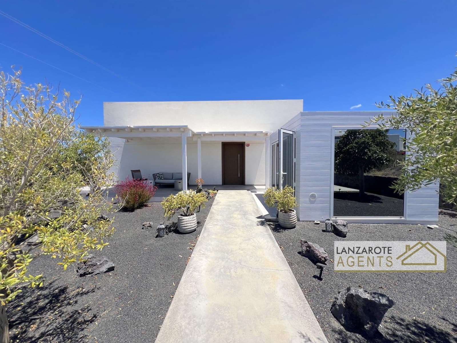 4 bedroom Villa for sale in Las Brenas - € 799,000 (Ref: 9928154)