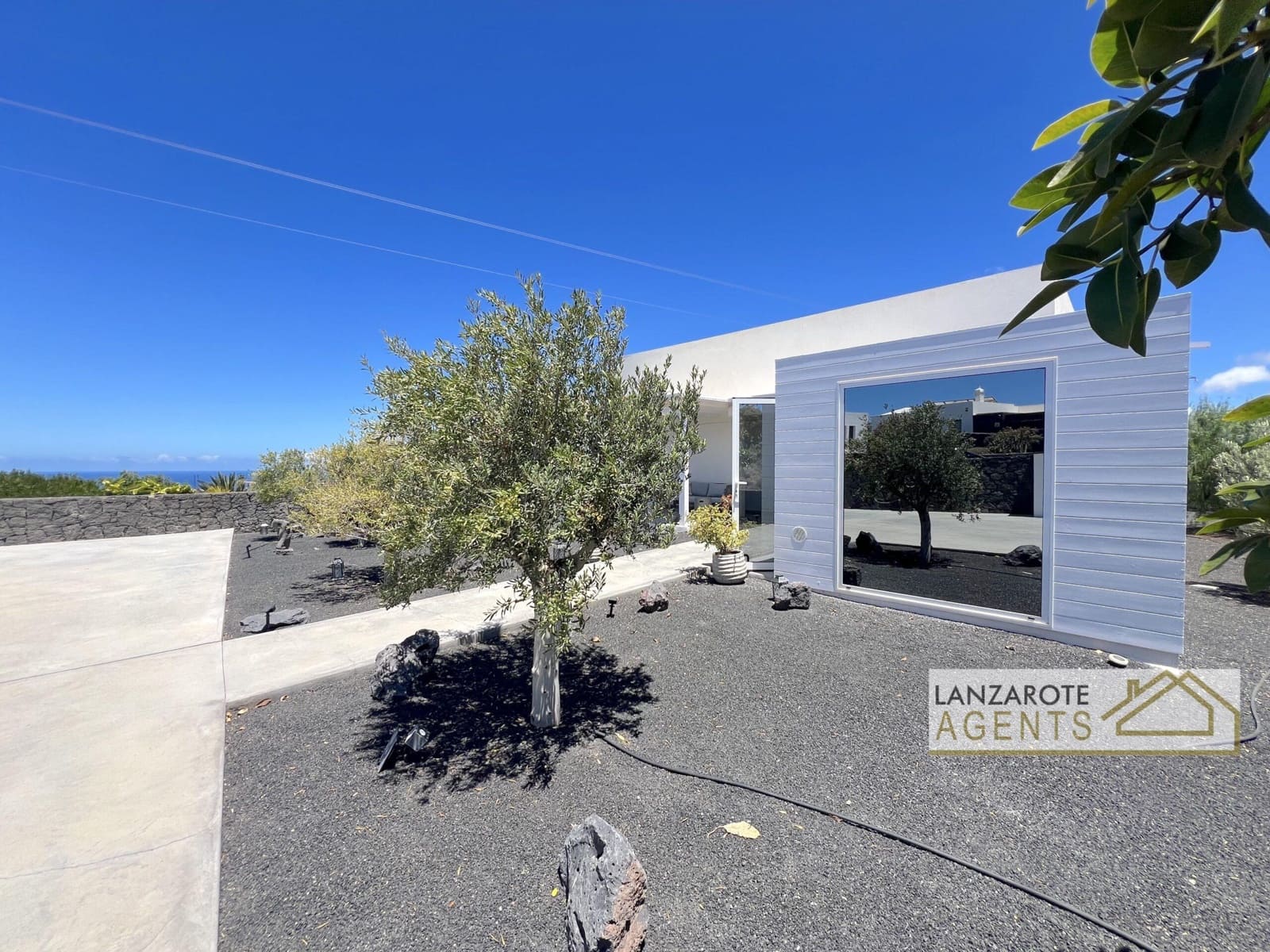 4 bedroom Villa for sale in Las Brenas - € 799,000 (Ref: 9928154)