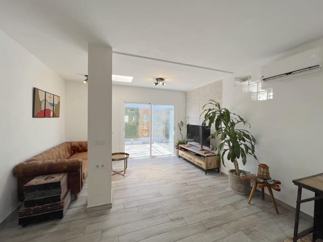 2 soveværelse Villa til salg i Playa Blanca, Yaiza - € 395.000 (Ref: 9961186)