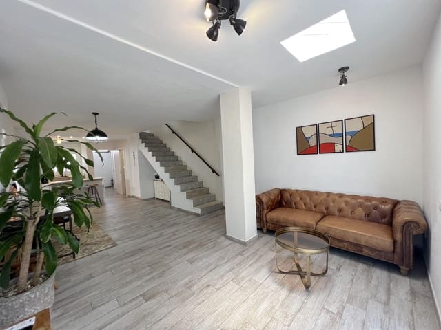2 soveværelse Villa til salg i Playa Blanca, Yaiza - € 395.000 (Ref: 9961186)