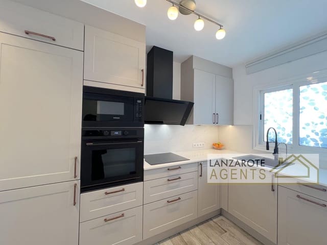 2 sovrum Villa till salu i Playa Blanca, Yaiza - 395 000 € (Ref: 9961186)