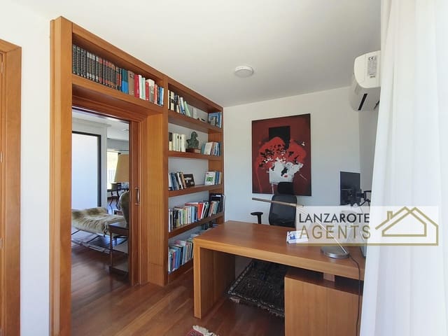 6 chambre Villa/Maison à vendre à Puerto Calero, Yaiza avec piscine garage - 1 800 000 € (Ref: 9975967)
