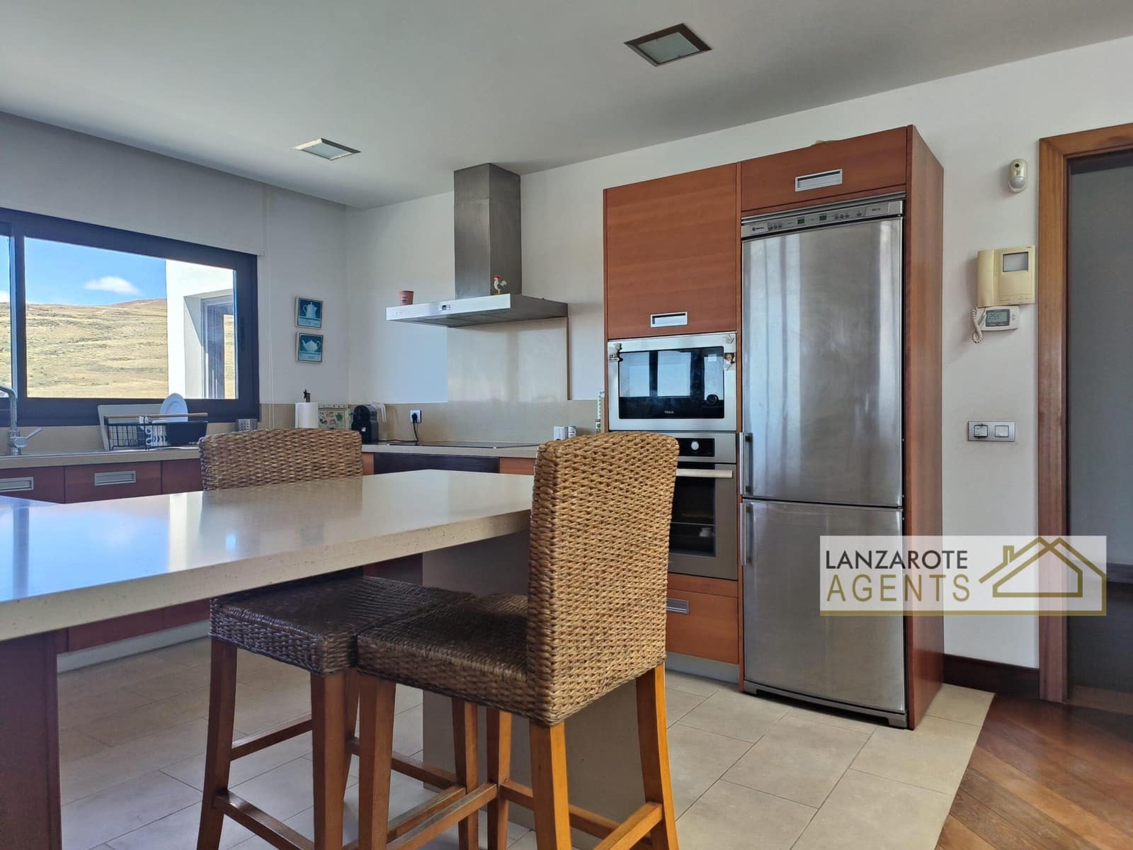 Chalet de 6 habitaciones en Puerto Calero en venta con piscina garaje - 1.800.000 € (Ref: 9975967)