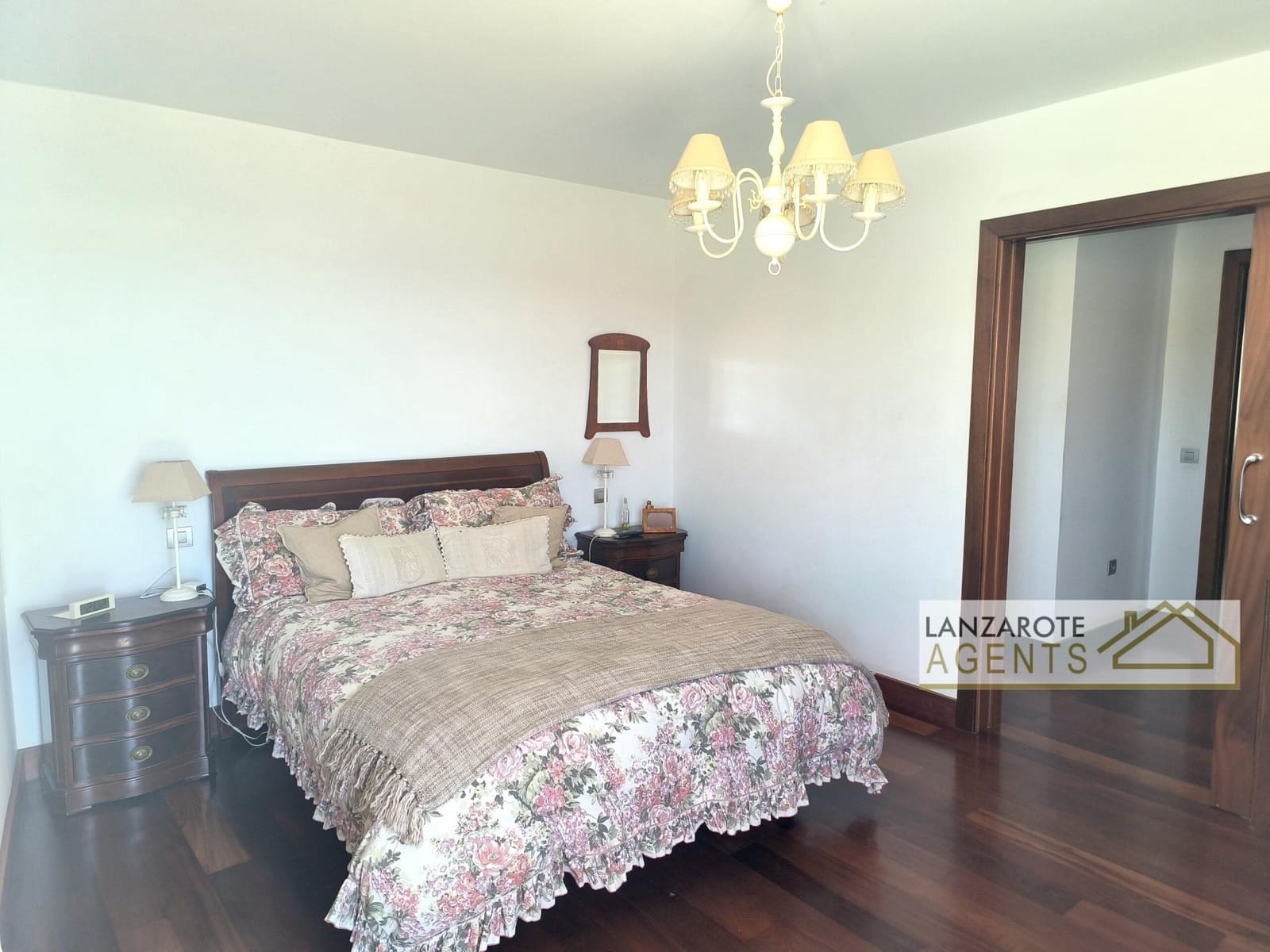 Chalet de 6 habitaciones en Puerto Calero en venta con piscina garaje - 1.800.000 € (Ref: 9975967)