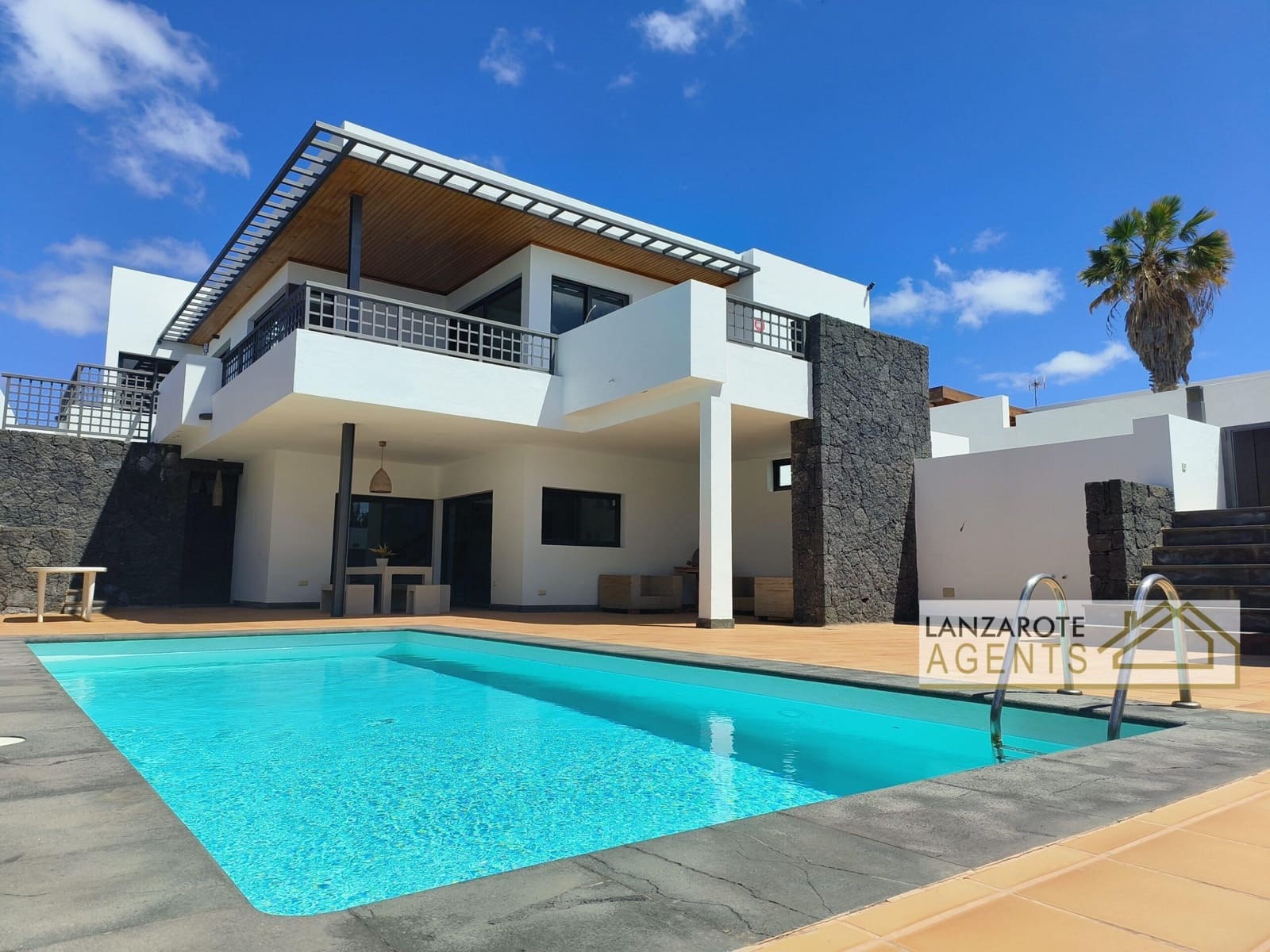 Chalet de 6 habitaciones en Puerto Calero en venta con piscina garaje - 1.800.000 € (Ref: 9975967)