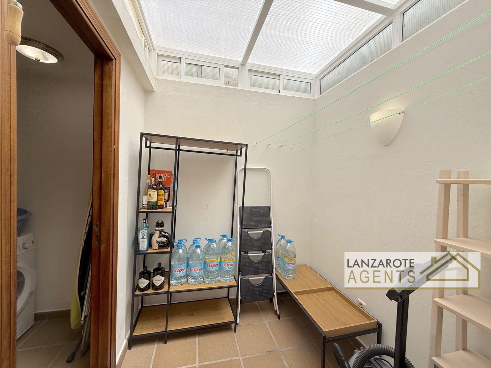 Chalet de 3 habitaciones en Playa Blanca en venta - 799.000 € (Ref: 9983756)