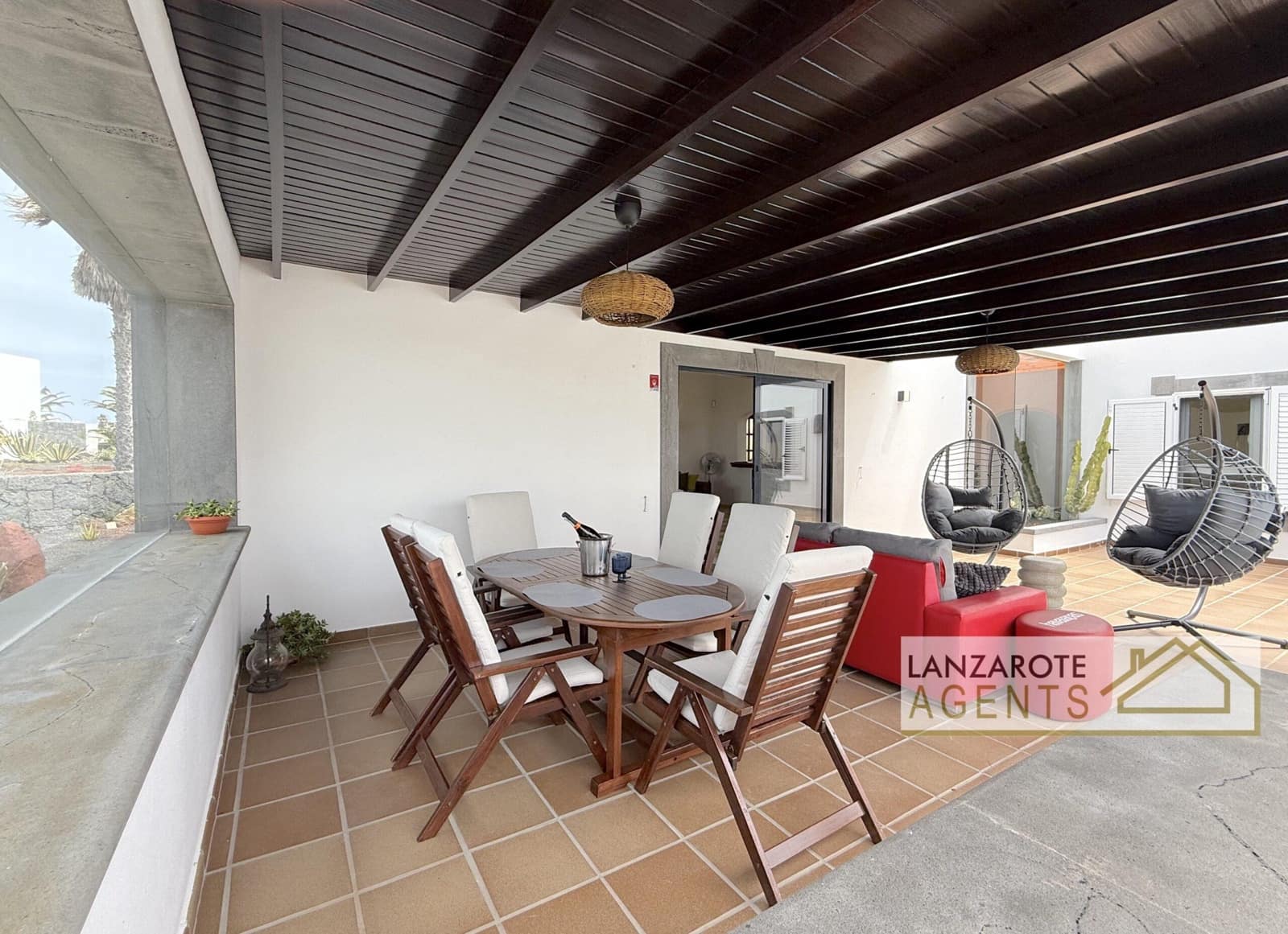 Chalet de 3 habitaciones en Playa Blanca en venta - 799.000 € (Ref: 9983756)