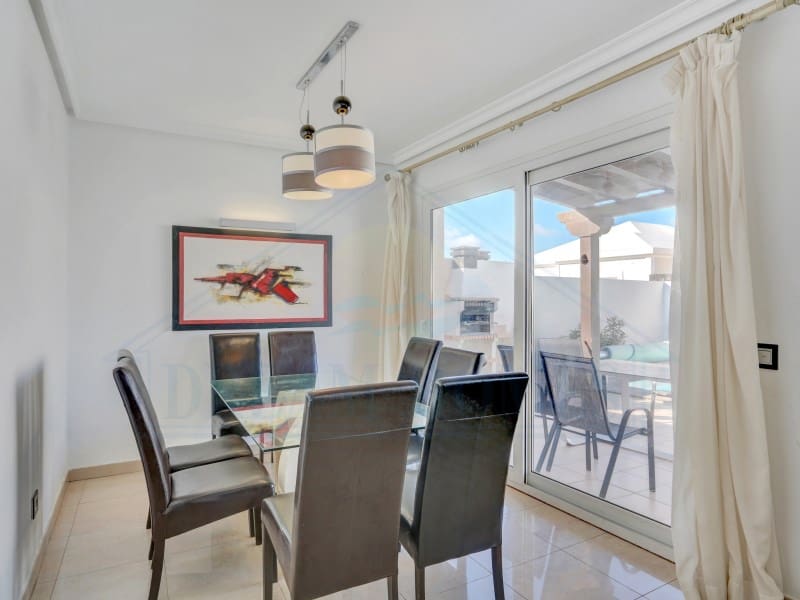 4 bedroom Villa for rent in Playa Blanca with pool garage - € 3,500 (Ref: 10013333)