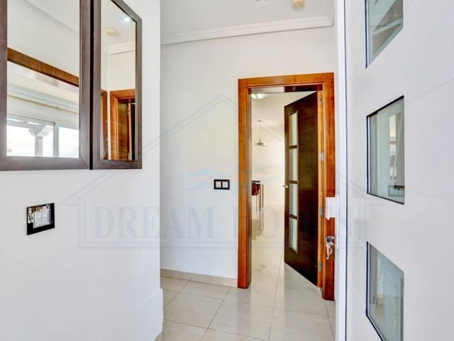 4 Zimmer Villa zu vermieten in Playa Blanca, Yaiza mit Pool Garage - 3.500 € (Ref: 10013333)
