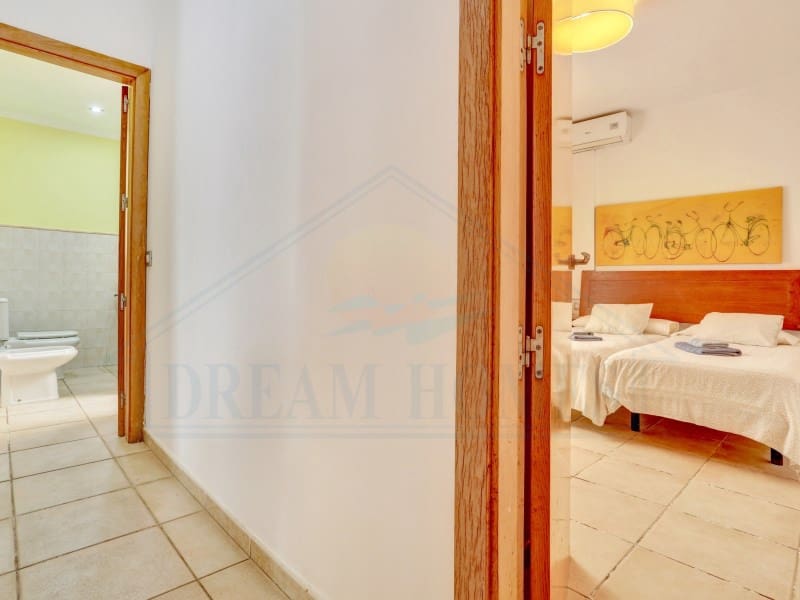 4 bedroom Villa for rent in Playa Blanca with pool garage - € 3,500 (Ref: 10013333)