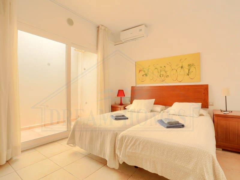 4 bedroom Villa for rent in Playa Blanca with pool garage - € 3,500 (Ref: 10013333)