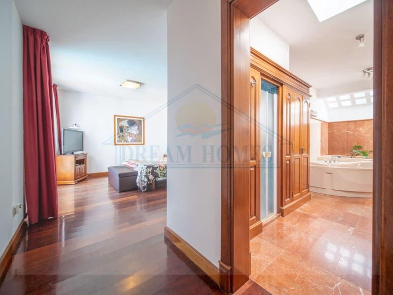 5 soverom Villa til salgs i Tias med svømmebasseng garasje - € 1 550 000 (Ref: 6345440)