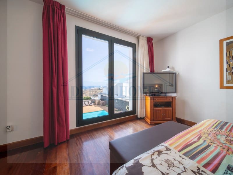 5 soverom Villa til salgs i Tias med svømmebasseng garasje - € 1 550 000 (Ref: 6345440)