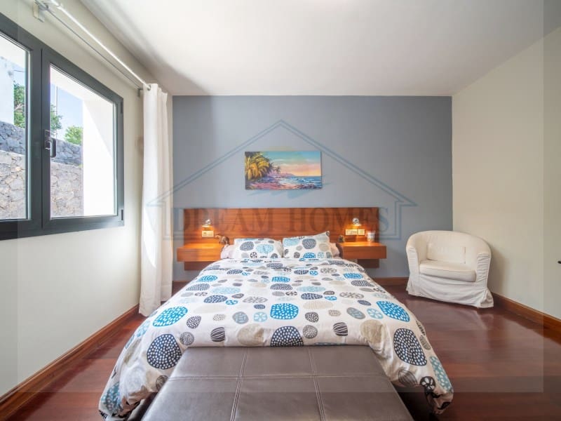 5 soverom Villa til salgs i Tias med svømmebasseng garasje - € 1 550 000 (Ref: 6345440)