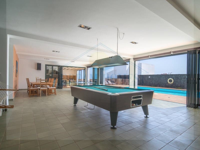 5 soverom Villa til salgs i Tias med svømmebasseng garasje - € 1 550 000 (Ref: 6345440)