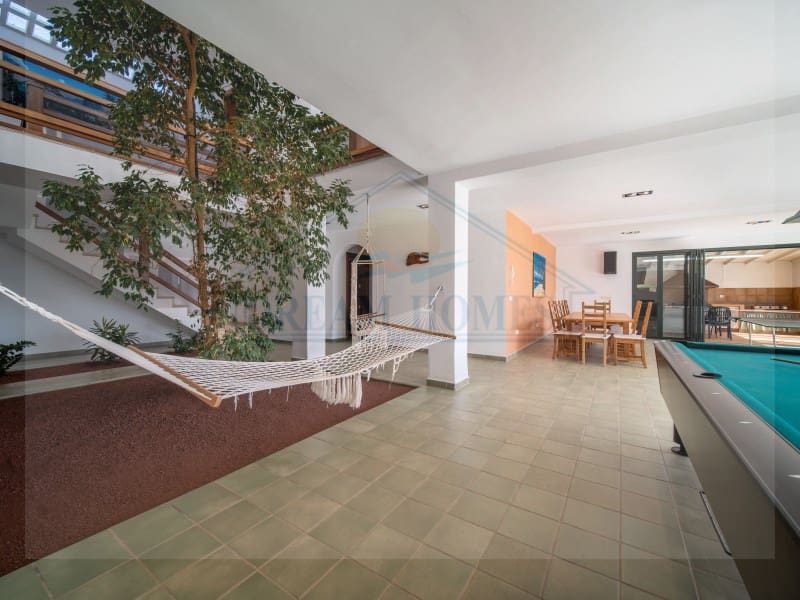 5 soverom Villa til salgs i Tias med svømmebasseng garasje - € 1 550 000 (Ref: 6345440)