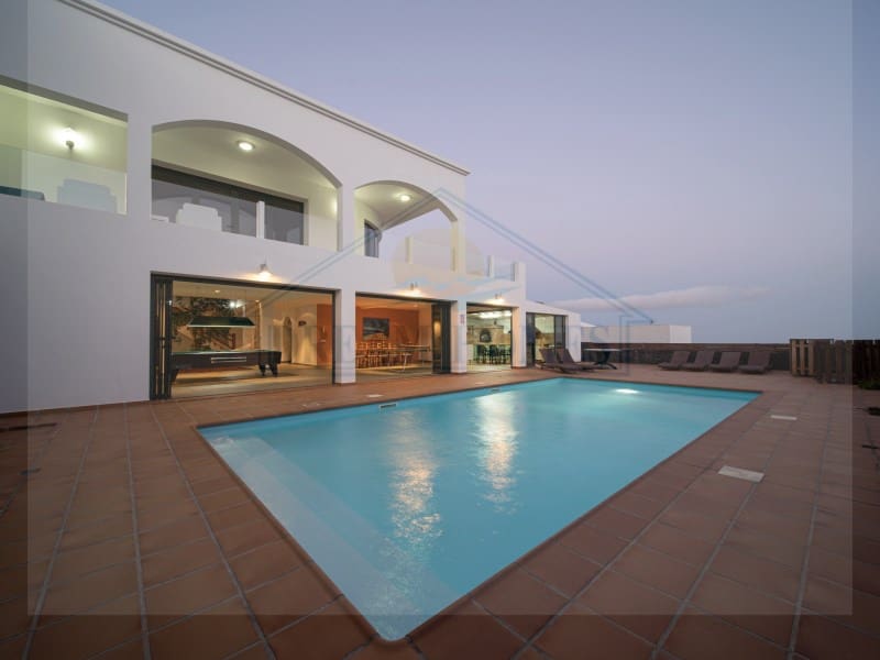 5 soverom Villa til salgs i Tias med svømmebasseng garasje - € 1 550 000 (Ref: 6345440)