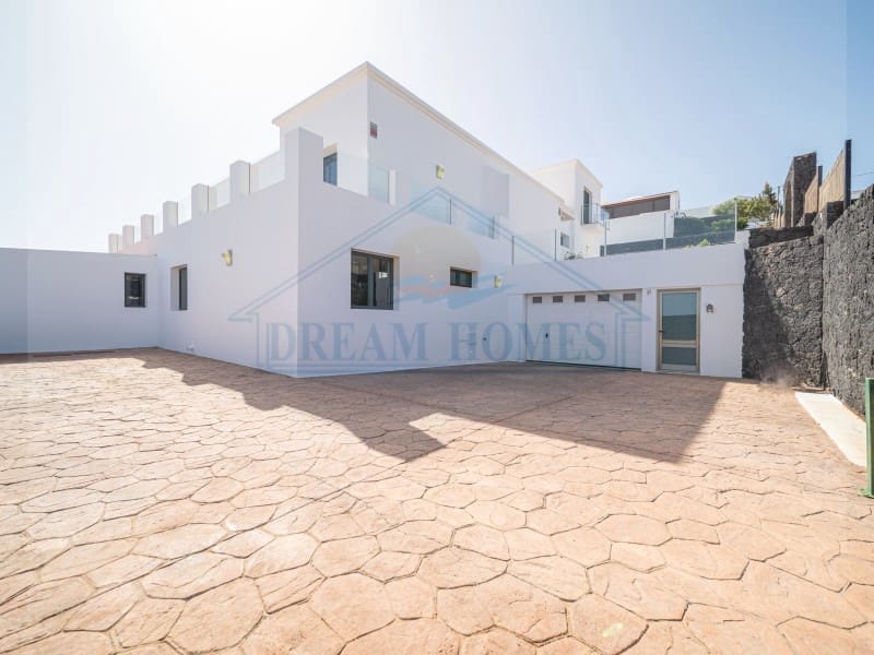 5 soverom Villa til salgs i Tias med svømmebasseng garasje - € 1 550 000 (Ref: 6345440)