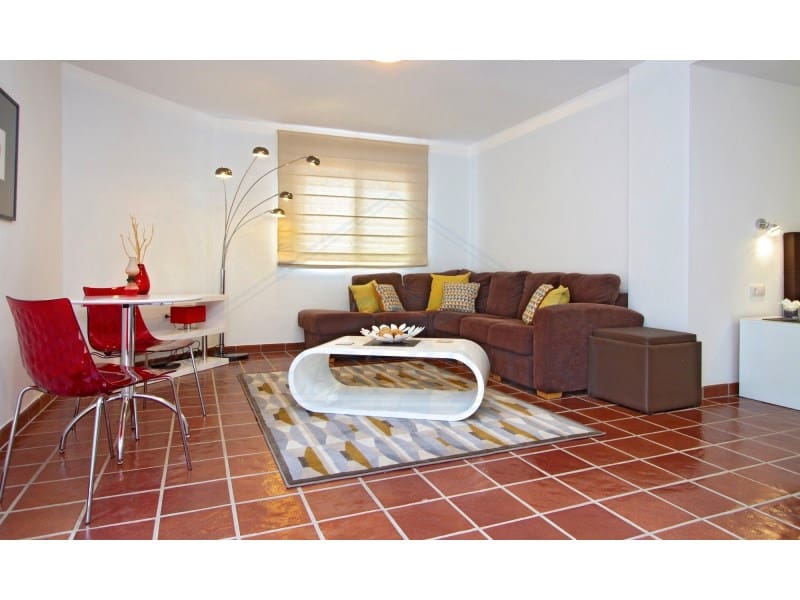 7 bedroom Villa for sale in Playa Blanca with pool garage - € 2,800,000 (Ref: 7102967)