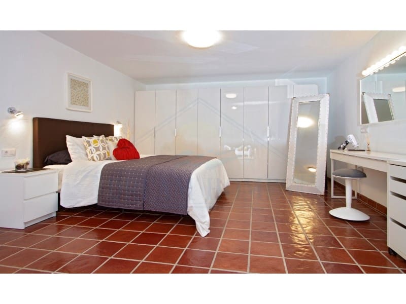 7 bedroom Villa for sale in Playa Blanca with pool garage - € 2,800,000 (Ref: 7102967)