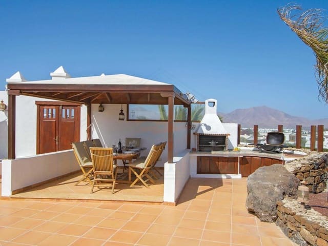 5 chambre Villa/Maison à vendre à Playa Blanca, Yaiza avec piscine garage - 1 480 000 € (Ref: 7107241)