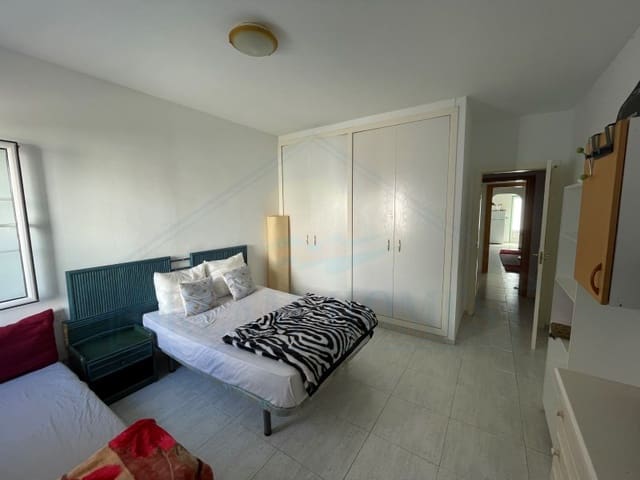 2 soverom Leilighet til salgs i Playa Blanca, Yaiza - € 156 000 (Ref: 7589951)
