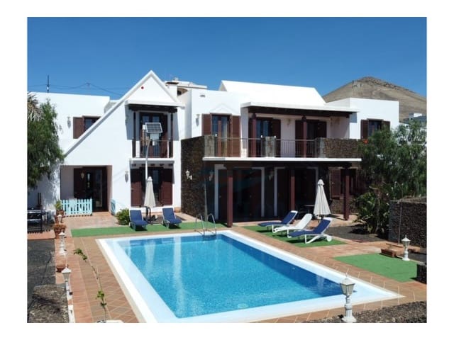 7 soveværelse Villa til salg i Tías med swimmingpool garage - € 898.500 (Ref: 8122790)