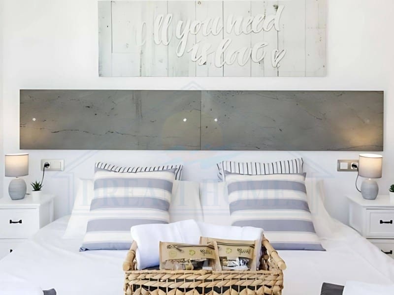 4 soveværelse Villa til salg i Playa Blanca med swimmingpool - € 669.500 (Ref: 9129931)