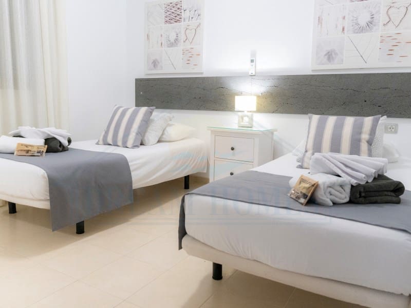 4 soveværelse Villa til salg i Playa Blanca med swimmingpool - € 669.500 (Ref: 9129931)