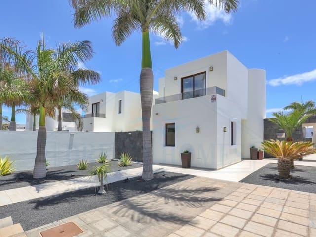 3 chambre Villa/Maison à vendre à Playa Blanca, Yaiza avec piscine - 597 400 € (Ref: 9129932)