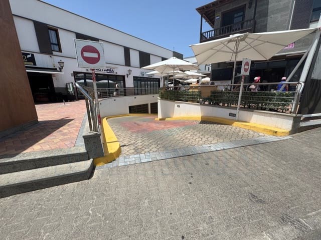 Garage til salg i Playa Blanca, Yaiza - € 9.000 (Ref: 9152420)