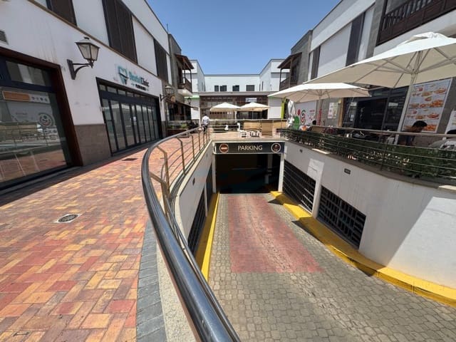 Garage à vendre à Playa Blanca, Yaiza - 9 000 € (Ref: 9152420)