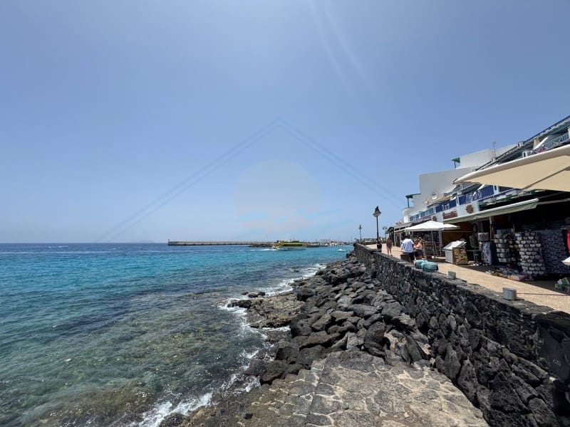 Autotalli myytävänä paikassa Playa Blanca - 9 000 € (Ref: 9152420)