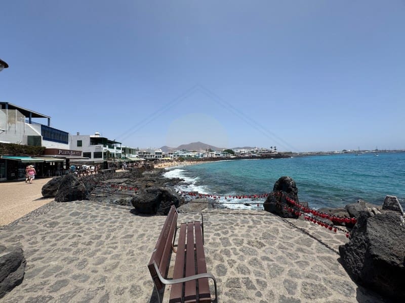 Autotalli myytävänä paikassa Playa Blanca - 9 000 € (Ref: 9152420)