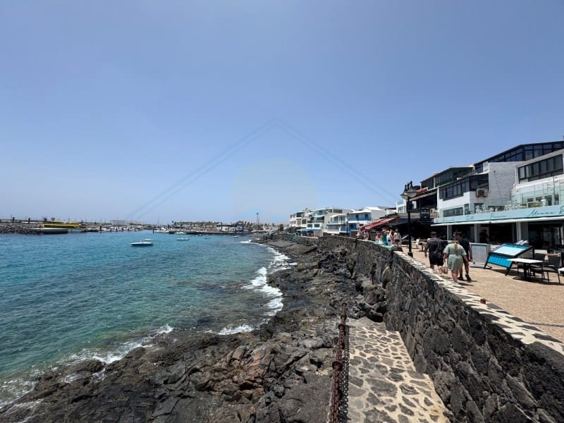 Autotalli myytävänä paikassa Playa Blanca - 9 000 € (Ref: 9152420)