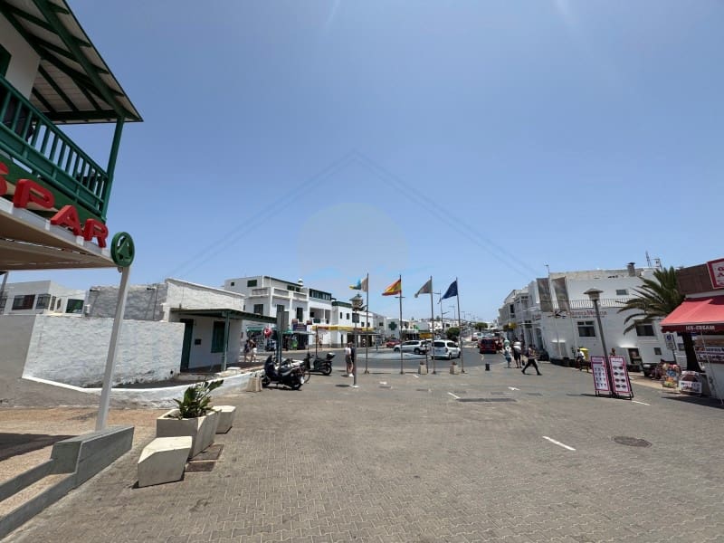 Autotalli myytävänä paikassa Playa Blanca - 9 000 € (Ref: 9152420)