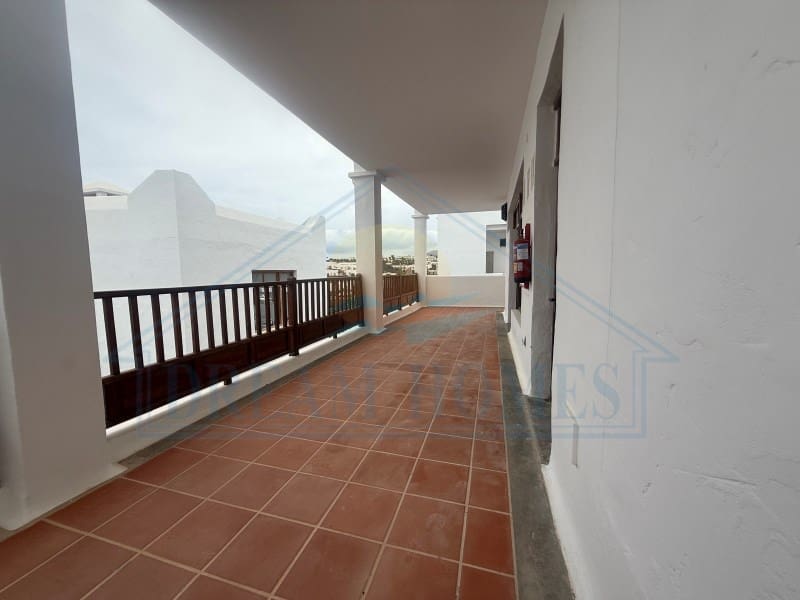 Erhverv til leje i Playa Blanca - € 1.050 (Ref: 9300980)