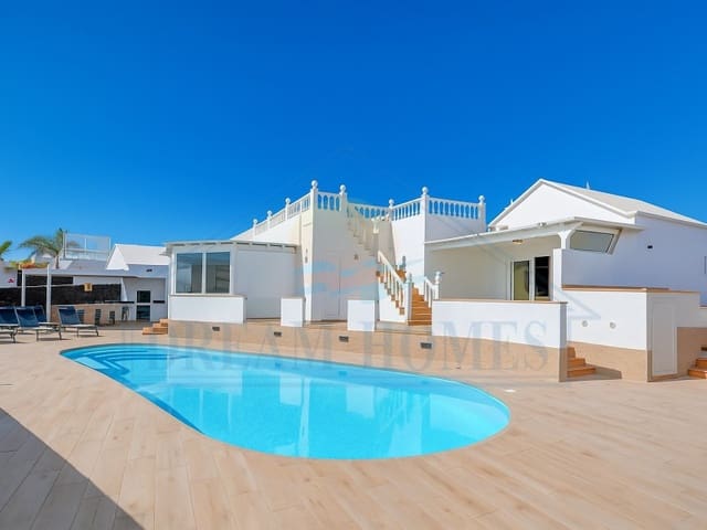 5 soverom Villa til salgs i Playa Blanca, Yaiza med svømmebasseng - € 880 000 (Ref: 9308704)